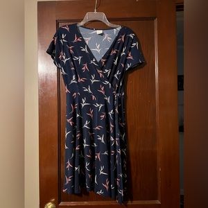 KAILEIGH STITCH FIX women's navy patterned short sleeve faux wrap dress SZ M
